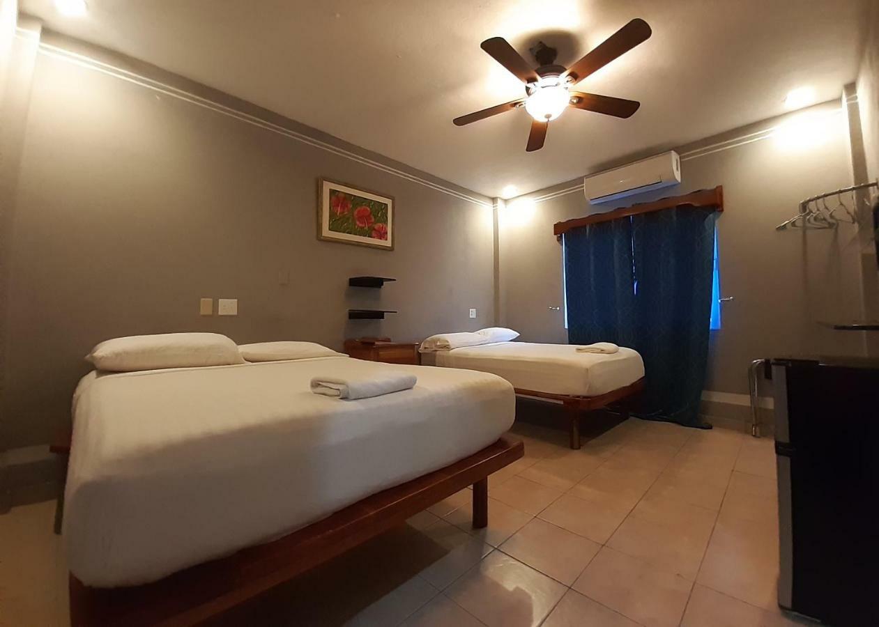 Maya Bella Downtown Hotel San Ignacio Bagian luar foto