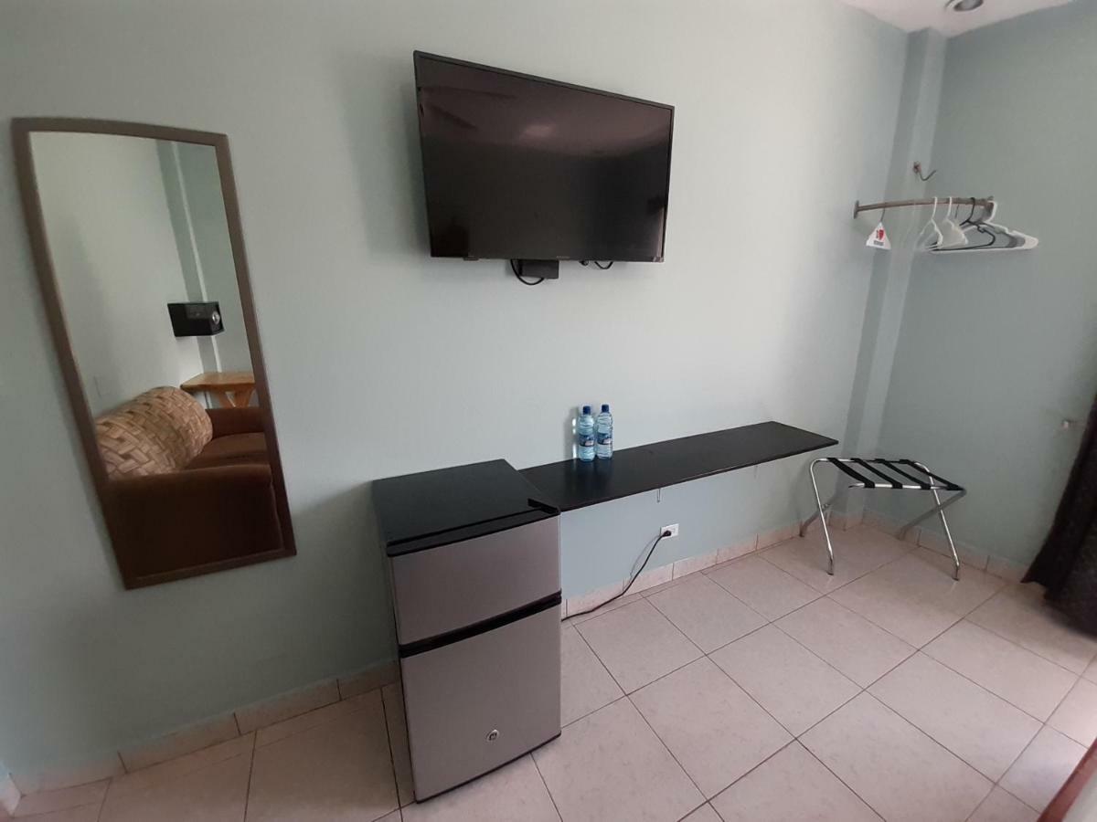Maya Bella Downtown Hotel San Ignacio Bagian luar foto