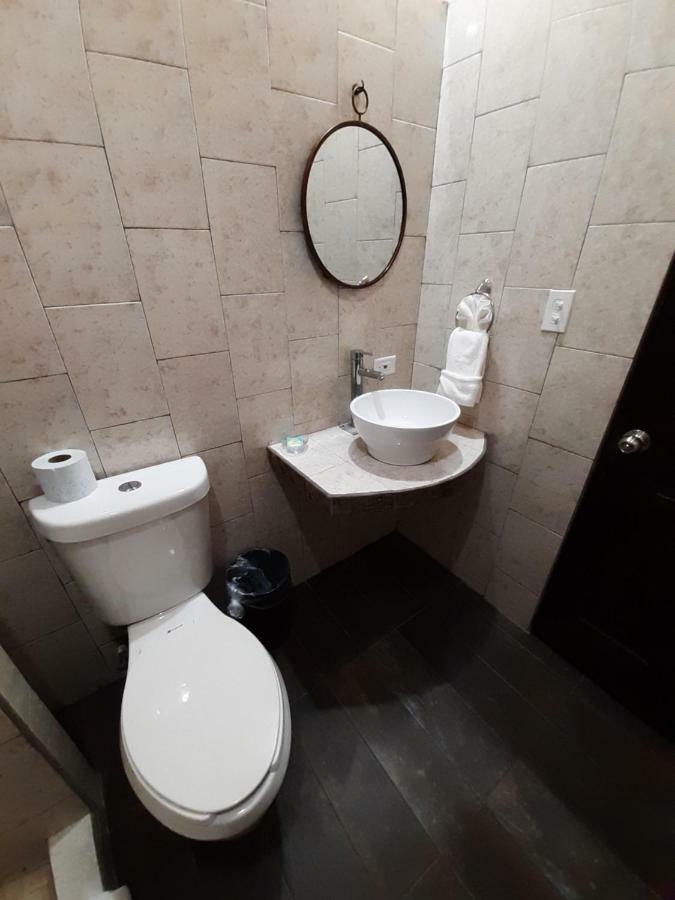 Maya Bella Downtown Hotel San Ignacio Bagian luar foto