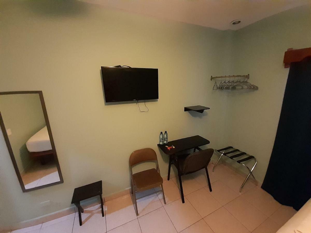 Maya Bella Downtown Hotel San Ignacio Bagian luar foto