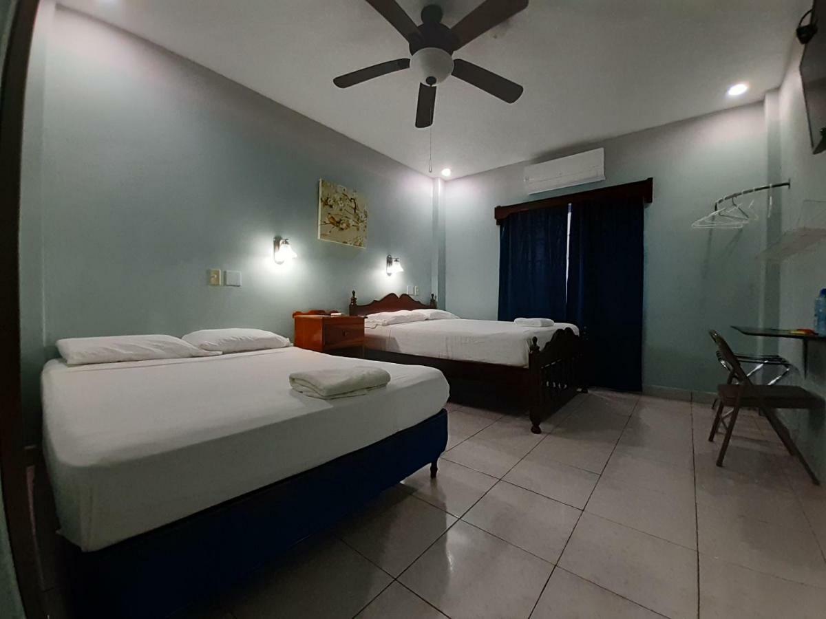 Maya Bella Downtown Hotel San Ignacio Bagian luar foto