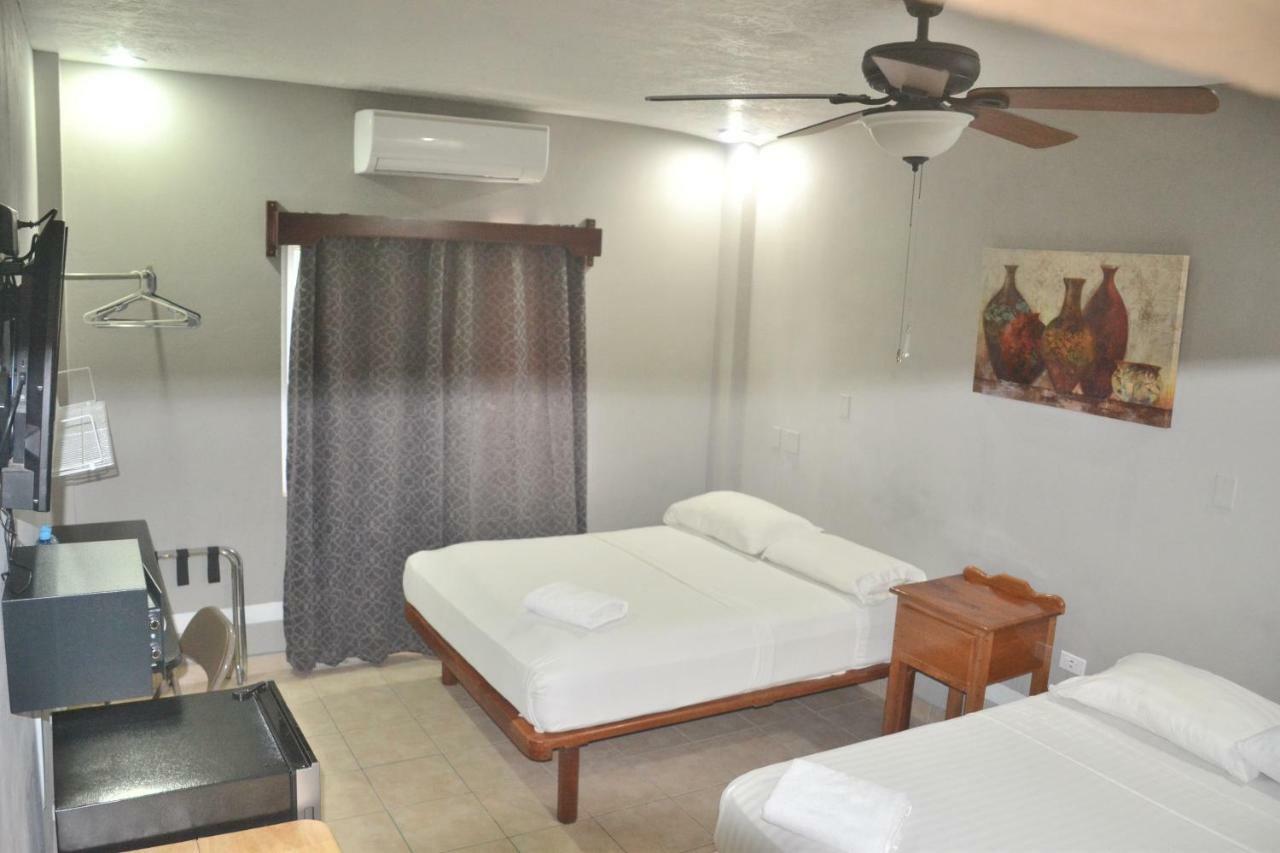 Maya Bella Downtown Hotel San Ignacio Bagian luar foto