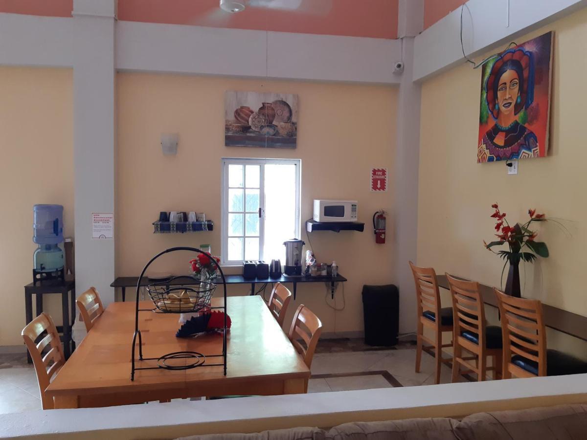 Maya Bella Downtown Hotel San Ignacio Bagian luar foto