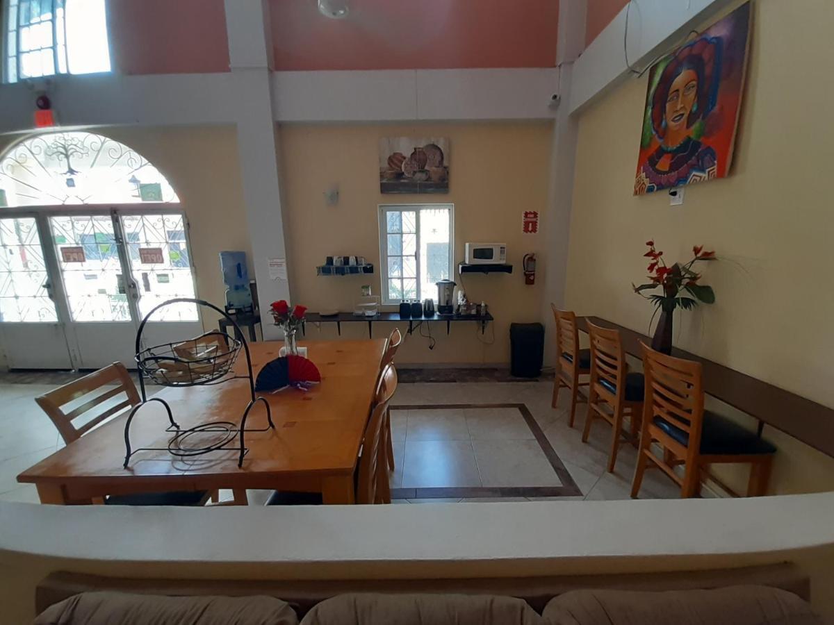 Maya Bella Downtown Hotel San Ignacio Bagian luar foto